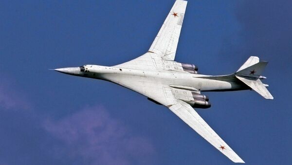 Модернизированный Ту-160М впервые поднялся в воздух - Sputnik Азербайджан