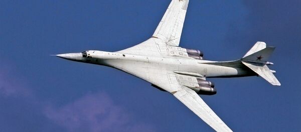 Модернизированный Ту-160М впервые поднялся в воздух - Sputnik Азербайджан