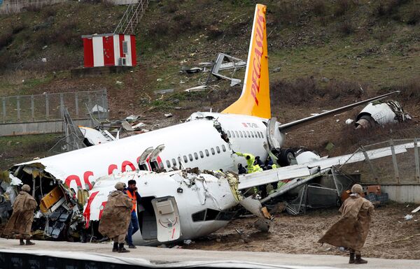 Самолет выкатился за пределы ВВП в Стамбуле - Sputnik Азербайджан