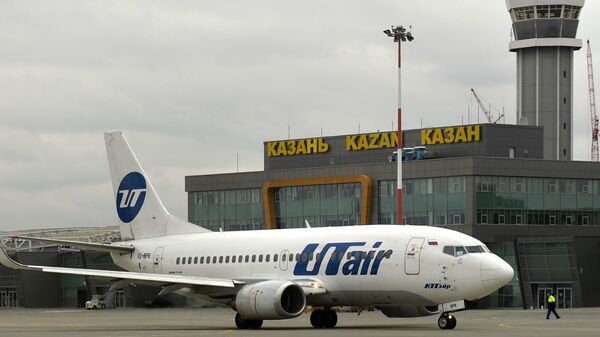 Самолет авиакомпании UTair в международном аэропорту Казань - Sputnik Азербайджан