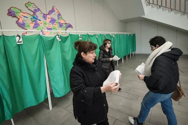 Парламентские выборы в Баку, 9 февраля 2020 года Парламентские выборы в Баку, 9 февраля 2020 года - Sputnik Азербайджан