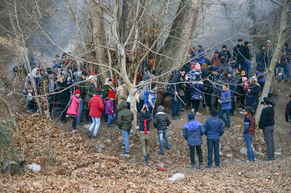 Первый предвестник весны: Хыдыр Наби взмахнул своим волшебным посохом - Sputnik Азербайджан