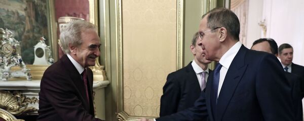 Министр иностранных дел РФ Сергей Лавров и посол Азербайджана в РФ Полад Бюльбюль-оглы Министр иностранных дел РФ Сергей Лавров и посол Азербайджана в РФ Полад Бюльбюль-оглы - Sputnik Азербайджан