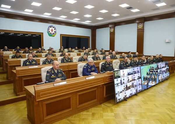 Закир Гасанов собрал командиров Закир Гасанов собрал командиров - Sputnik Азербайджан