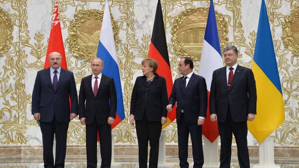 Переговоры лидеров России, Германии, Франции и Украины в Минске - Sputnik Azərbaycan
