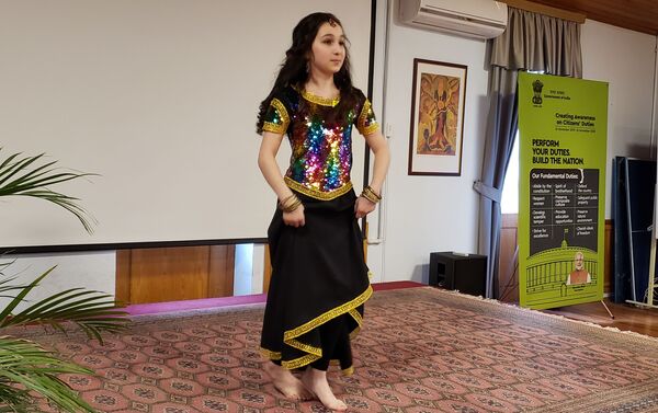 Конкурс индийского танца  - Sputnik Азербайджан