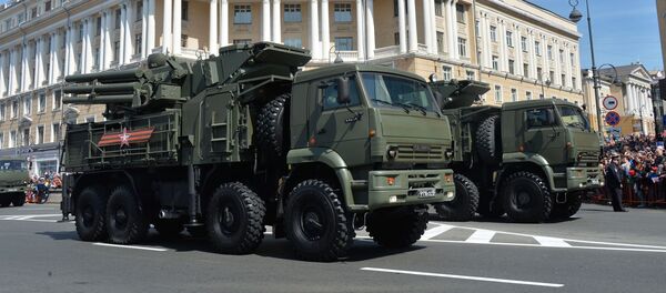 Зенитный ракетно-пушечный комплекс (ЗРПК) наземного базирования Панцирь-С - Sputnik Азербайджан