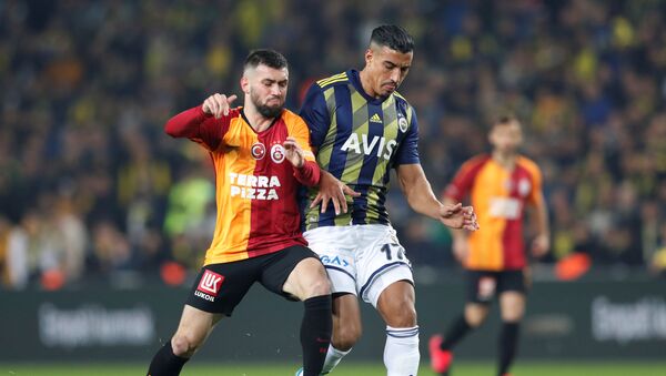 Fenerbahçe - Galatasaray oyunu - Sputnik Azərbaycan