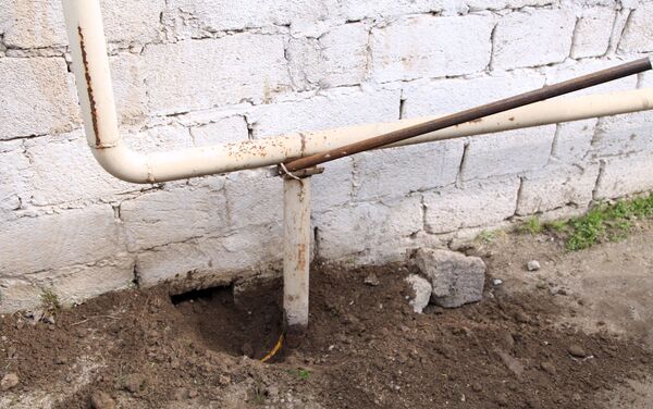 Незаконное подключение к газовой трубе Незаконное подключение к газовой трубе  - Sputnik Азербайджан