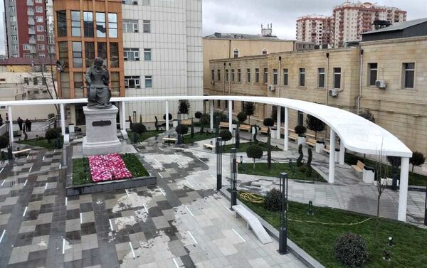 Памятник Шаху Исмаилу Хатаи - Sputnik Азербайджан