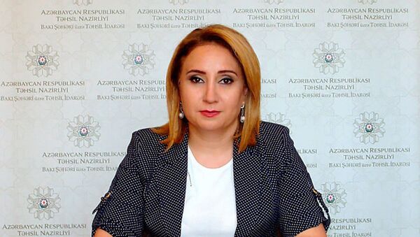  Заместитель заведующего Управлением образования города Баку Ильхама Абдуллаева - Sputnik Азербайджан