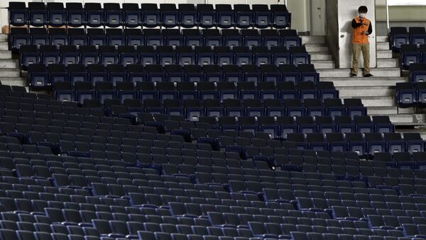 Пустые сидения на стадионе, фото из архива - Sputnik Азербайджан