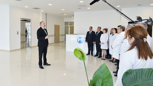 Prezident İlham Əliyev Goranboy Rayon Mərkəzi Xəstəxanasının açılışında - Sputnik Azərbaycan