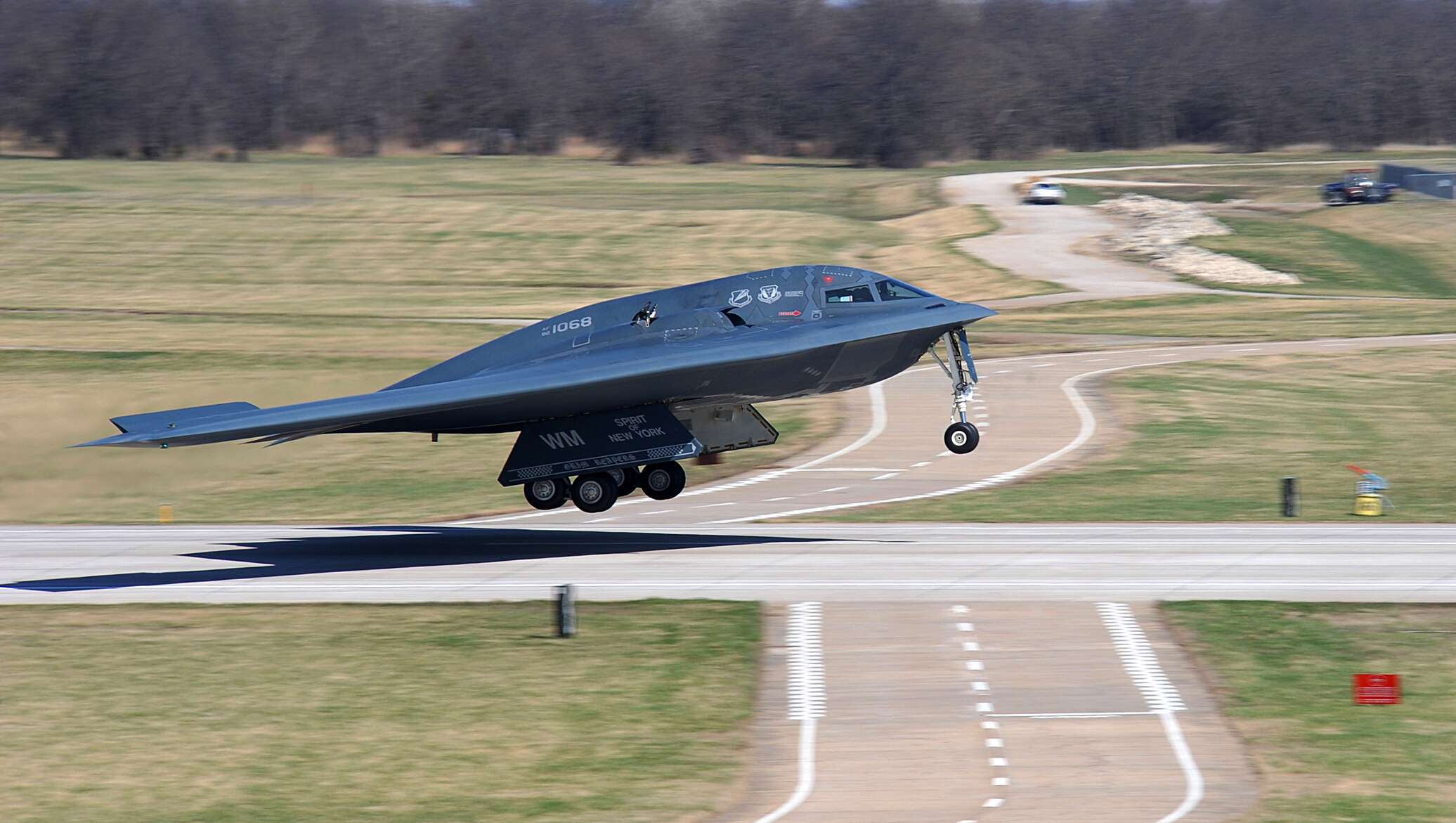 B 2 Spirit Stealth Bomber