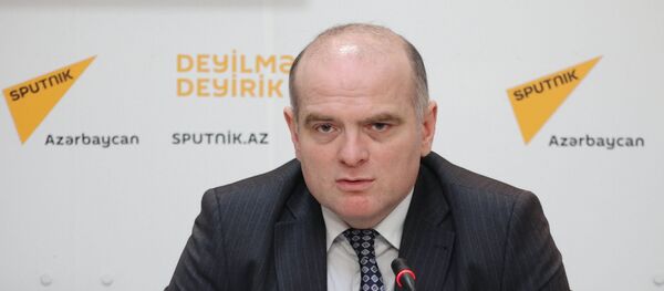 Сюрпризов до конца года не будет: спекуляция вокруг девальвации необоснованна Сюрпризов до конца года не будет: спекуляция вокруг девальвации необоснованна - Sputnik Азербайджан