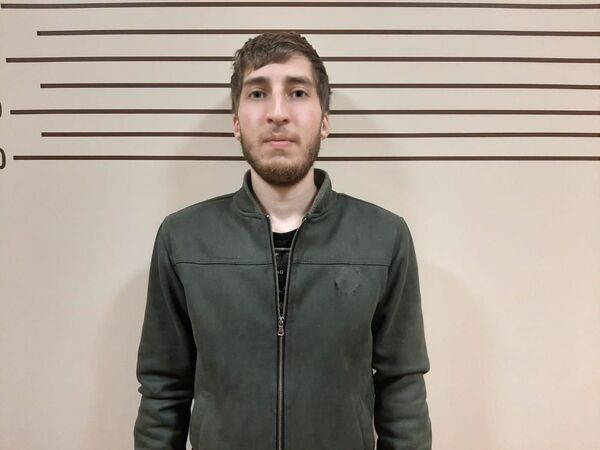 Полиция Баку обезвредила любителя Нив и грабителя доверчивой женщины Полиция Баку обезвредила любителя Нив и грабителя доверчивой женщины - Sputnik Азербайджан