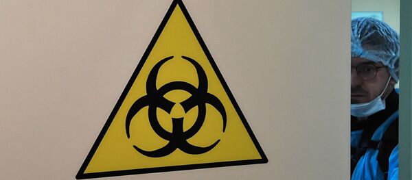 Отделение для людей с подозрением на коронавирус в больнице Отделение для людей с подозрением на коронавирус в больнице - Sputnik Азербайджан