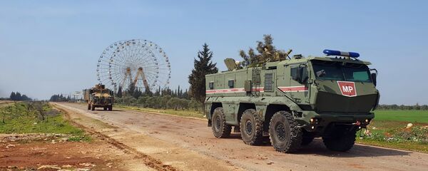 Турецкая и российская военная техника в Идлибе Турецкая и российская военная техника в Идлибе - Sputnik Азербайджан