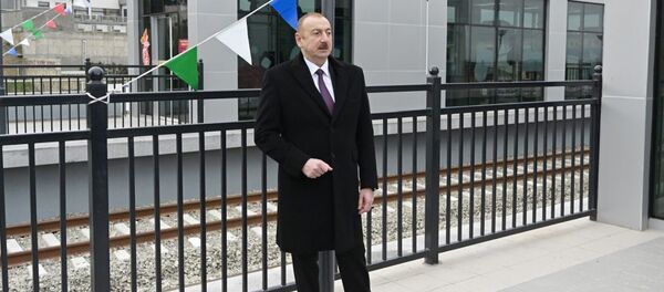 İlham Əliyev açılışda İlham Əliyev açılışda - Sputnik Азербайджан