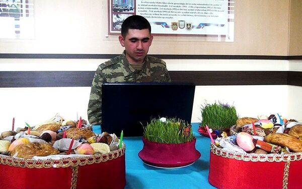 Во время праздника Новруз организована видеосвязь между воинскими частями - Sputnik Азербайджан