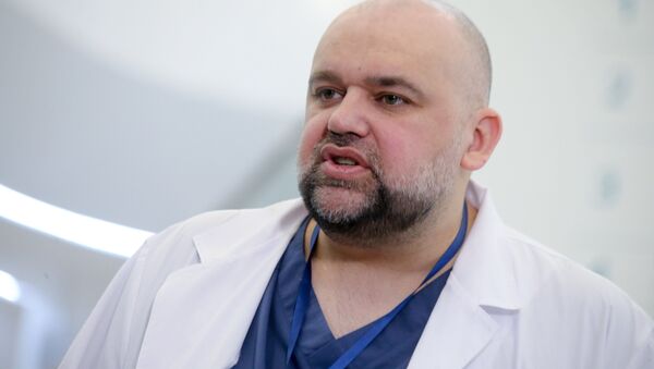 Главный врач московской больницы №40 в Коммунарке Денис Проценко - Sputnik Azərbaycan