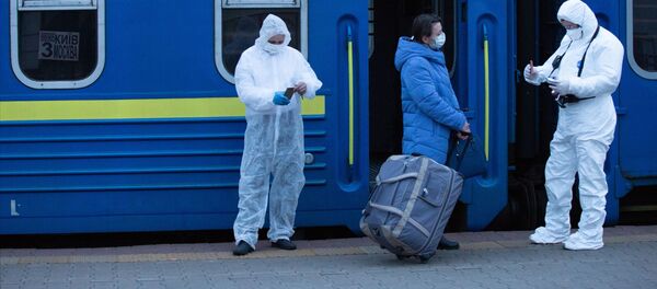 Спецпоезд из Киева в Москву  - Sputnik Азербайджан
