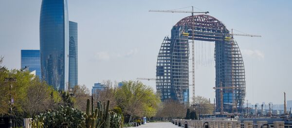 На приморском бульваре в Баку - Sputnik Азербайджан