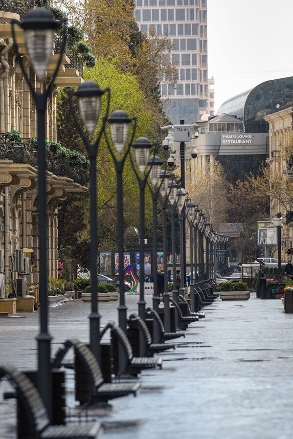 На одной из улиц в Баку - Sputnik Azərbaycan