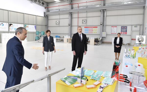 Президент Ильхам Алиев в Сумгайытском химическом промышленном парке - Sputnik Азербайджан