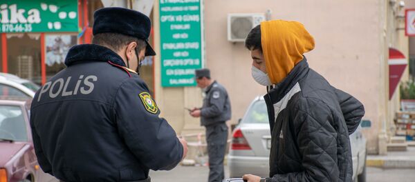 Полицейская проверка, фото из архива Полицейская проверка, фото из архива - Sputnik Азербайджан