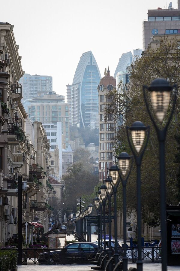 Одна из улиц в Баку - Sputnik Азербайджан