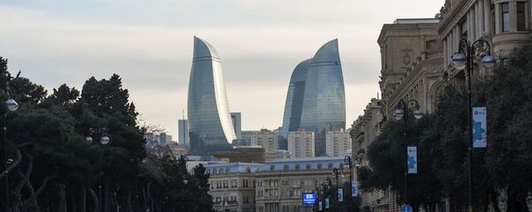 Пустая улиц в Баку, фото из архива Пустая улиц в Баку, фото из архива - Sputnik Азербайджан