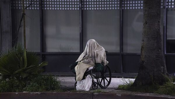 Бездомный, фото из архива - Sputnik Azərbaycan
