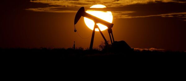 Нефтяная вышка, фото из архива  - Sputnik Азербайджан