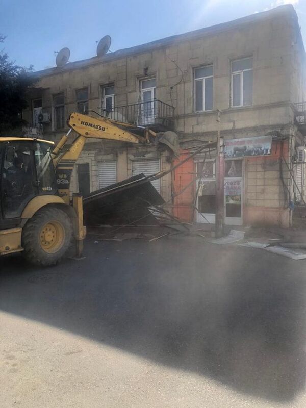 Власти Баку стерли с лица земли бойни, нарушающие карантинные и санитарные нормы - Sputnik Азербайджан