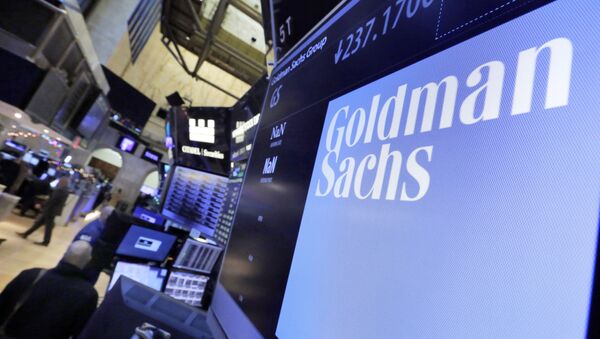 Логотип Goldman Sachs в Нью-Йоркской фондовой бирже, фото из архива - Sputnik Azərbaycan