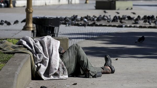 Бездомный, фото из архива - Sputnik Azərbaycan