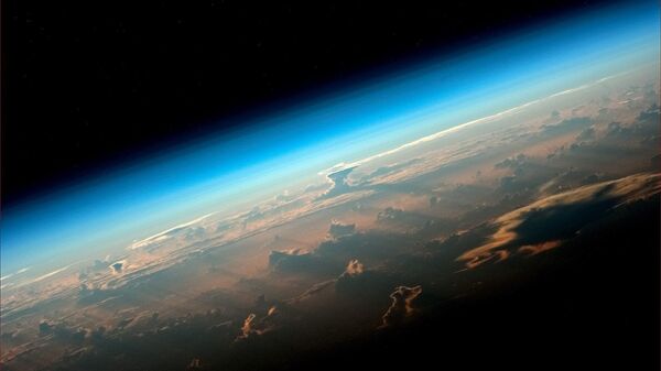 Вид на Землю с борта МКС снятый космонавтом Роскосмоса Олегом Артемьевым - Sputnik Азербайджан