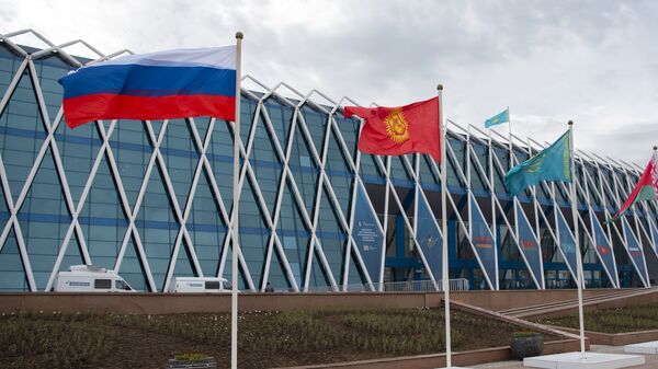 Флаги стран ЕАЭС, фото из архива - Sputnik Азербайджан