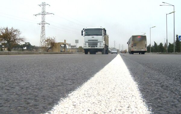 Ремонт автодорог в Сураханском районе Баку - Sputnik Азербайджан