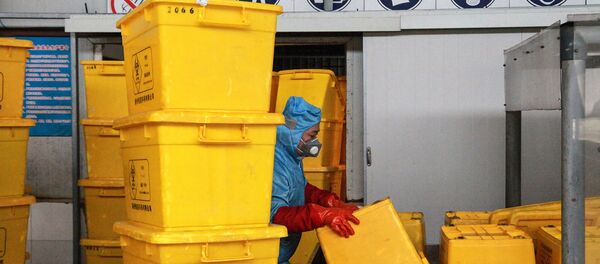 Контейнеры для транспортировки медицинских отходов, фото из архива Контейнеры для транспортировки медицинских отходов, фото из архива - Sputnik Азербайджан