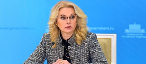 Председатель оперативного штаба по предупреждению завоза и распространения новой коронавирусной инфекции на территории России, заместитель председателя правительства РФ Татьяна Голикова Председатель оперативного штаба по предупреждению завоза и распространения новой коронавирусной инфекции на территории России, заместитель председателя правительства РФ Татьяна Голикова - Sputnik Азербайджан