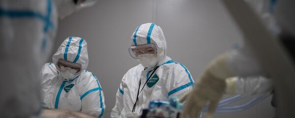 Госпиталь COVID-19 в Москве - Sputnik Азербайджан