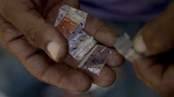 Пакеты с наркотиками, фото из архива - Sputnik Азербайджан