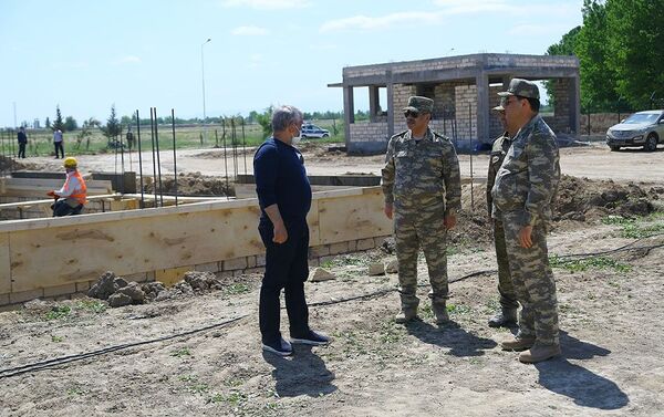 Закир Гасанов принял участие в открытии новых воинских частей - Sputnik Азербайджан