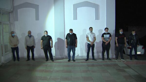 В Баку полиции попался ресторан-нарушитель: восемь человек оштрафованы В Баку полиции попался ресторан-нарушитель: восемь человек оштрафованы - Sputnik Азербайджан