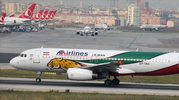 Самолет Airbus A320 иранской авиакомпании ATA Airlines - Sputnik Азербайджан