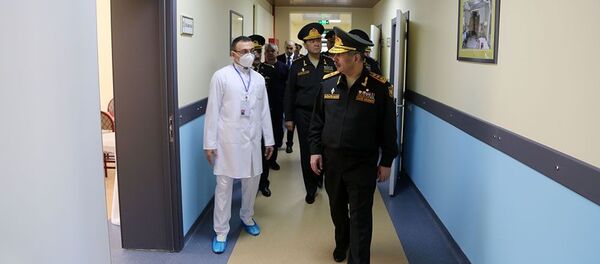 Müdafiə naziri Baş Klinik Hospitalın yeni korpusunun açılışında Müdafiə naziri Baş Klinik Hospitalın yeni korpusunun açılışında - Sputnik Азербайджан