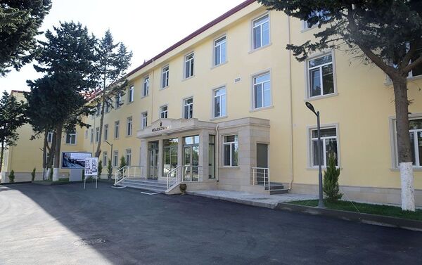 Третий лечебный корпус Главного клинического госпиталя Вооруженных Сил АР - Sputnik Азербайджан