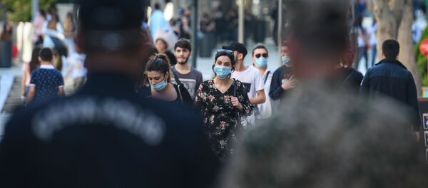 Баку за день до ужесточения карантинного режима Баку за день до ужесточения карантинного режима - Sputnik Азербайджан